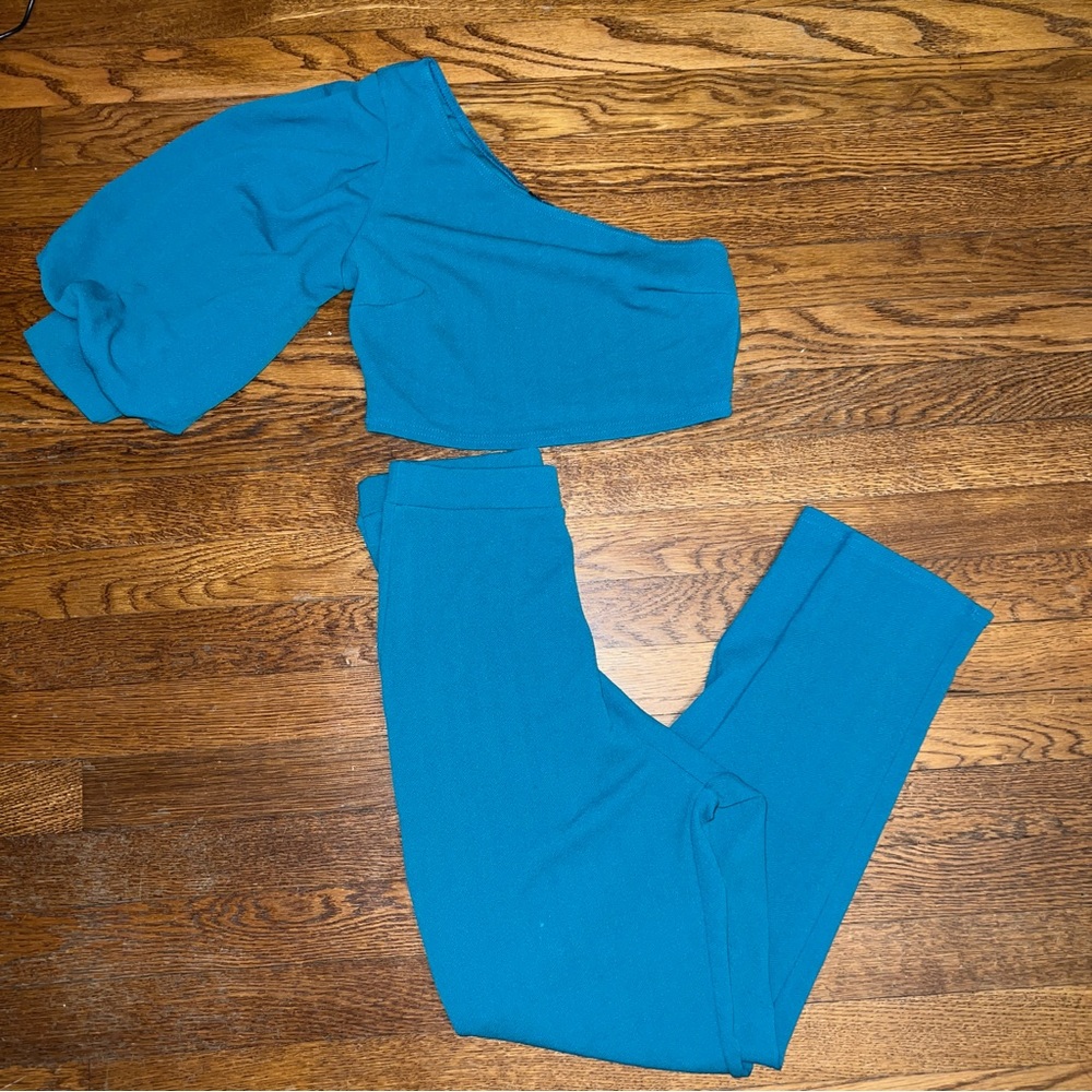 Boohoo two piece pants set